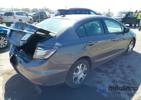 2013 Honda Civic Hybrid z USA, uszkodzony, nr VIN 19XFB4F28DE003519